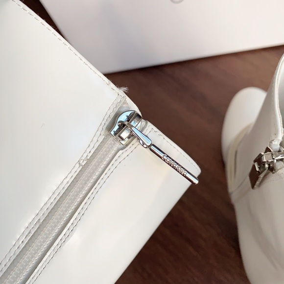 Luxury and gorgeous bootie - Picture 4 of 11